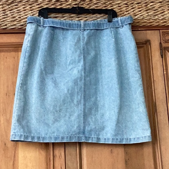 🦋Basic Editions Just So Fun & Awesome Size 18 Denim Skirt Wardrobe Must Have 🦋 - Picture 7 of 11